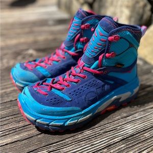 Hoka One One Women’s Tor Ultra Hi WP Hiking Boots Size 8.5